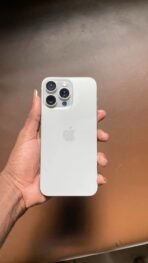 iPhone 15 Pro 128Gb Branco (Seminovo) - Imagem 2